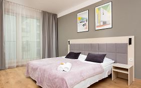 Business Studio Apartments Wolska By Noclegi Renters